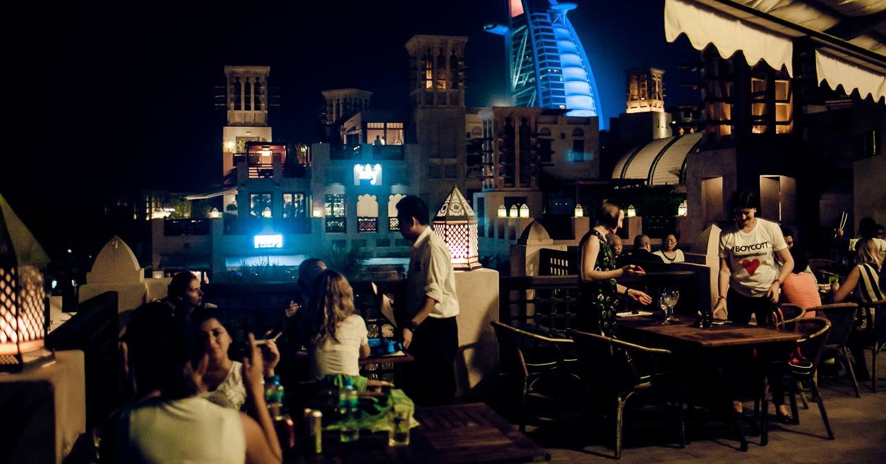 Pubs In Dubai With Great Happy Hour Dubai Deals Insydo